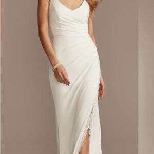 Elegant White Scalloped Wedding Dress